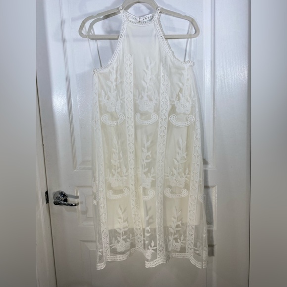 Dresses & Skirts - White Lace Embroidered Dress Size small NWT $88 Wedding Bride Bridal High Neck